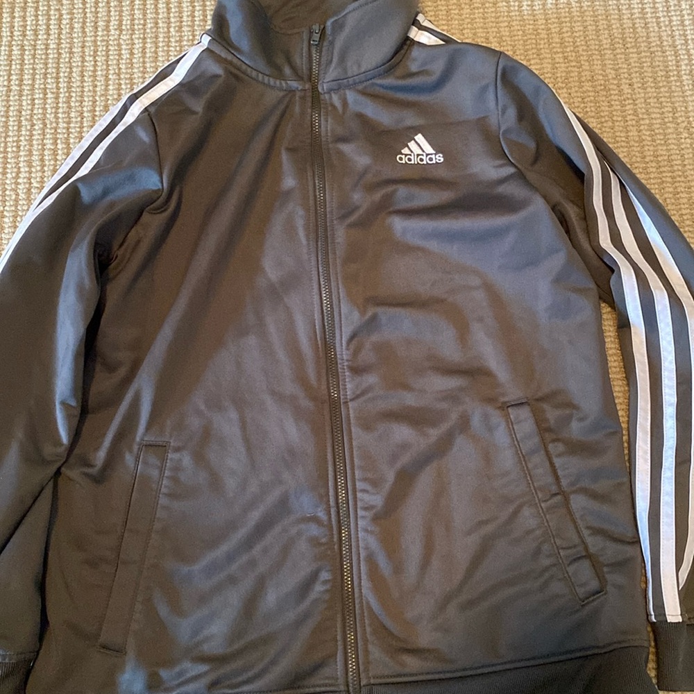 Adidas windbreaker youth jacket. Great shape size L